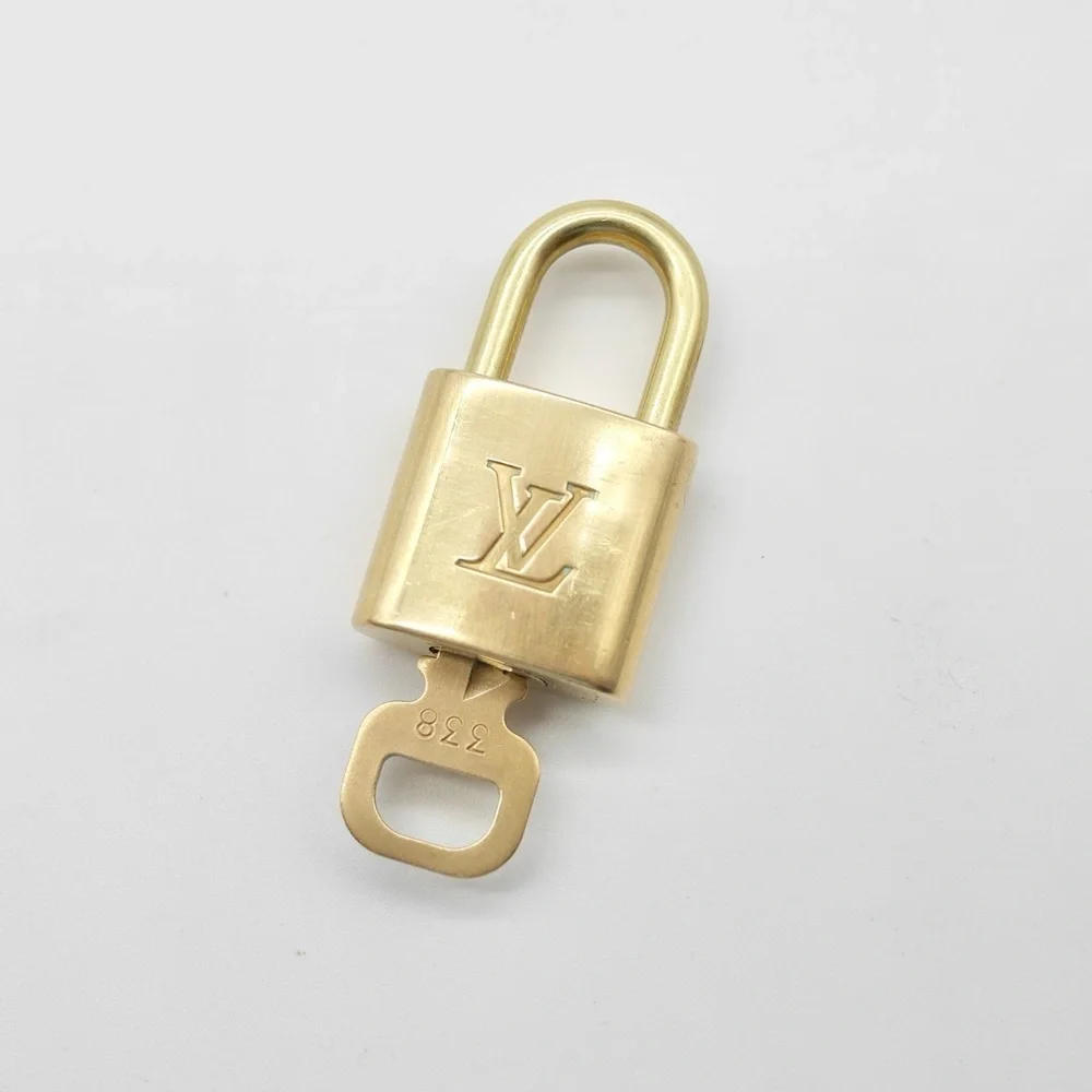 🍓LV Lock and Key #338